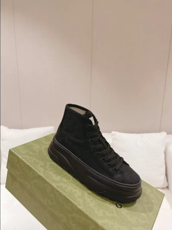 Gucci High-Top Sneaker - CS41