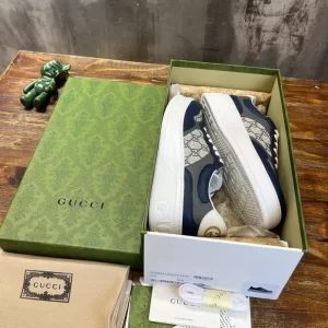 Gucci Men's Sneaker - CS52