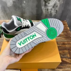 Louis Vuitton Trainer Sneaker In Green - LS83