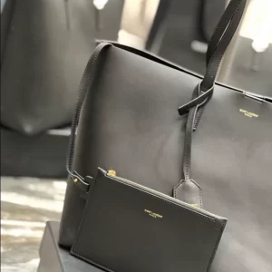 Saint Laurent Shopping Saint Laurent Leather Tote Bag - YST03