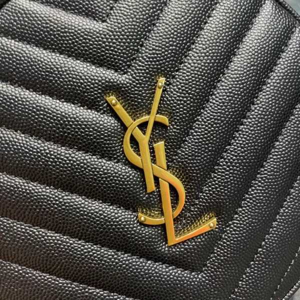 Saint Laurent Vinyle in Grain de Poudre Leather Bag - YSL07