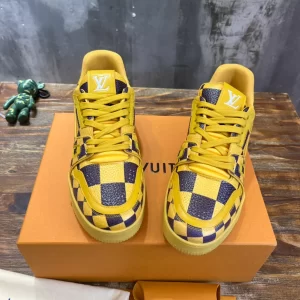 Louis Vuitton Trainer Sneakers In Yellow - LS100