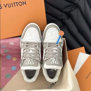 Louis Vuitton Trainer Sneakers - LS97