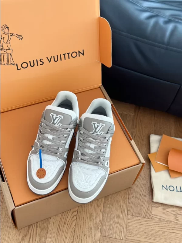 Louis Vuitton Trainer Sneakers - LS97