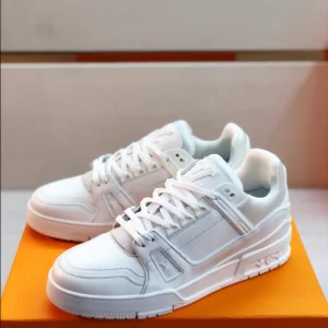 Louis Vuitton Trainer Sneakers - LS98