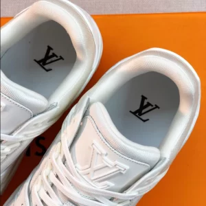 Louis Vuitton Trainer Sneakers - LS98