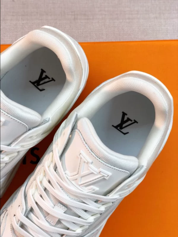 Louis Vuitton Trainer Sneakers - LS98