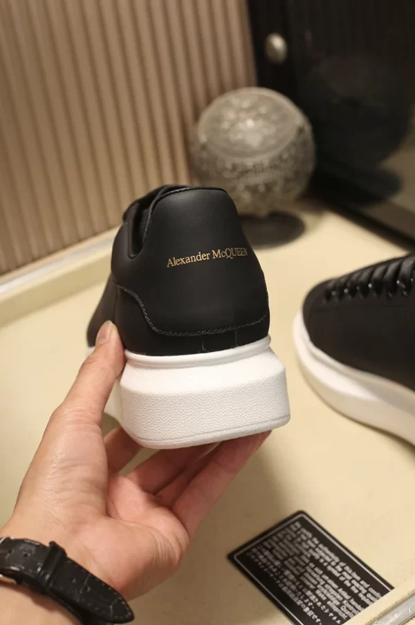 Alexander McQueen Oversized Leather Sneakers - AS07