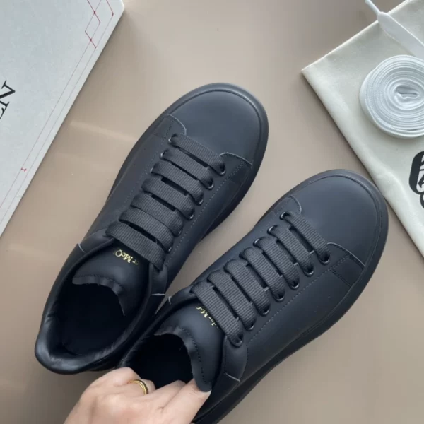 Alexander McQueen Oversized Leather Sneakers - AS10