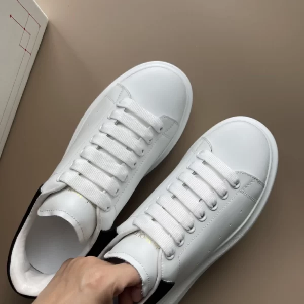 Alexander McQueen Oversized Sneaker - AS01