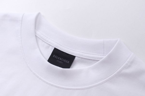 Balenciaga Logo Printed Crewneck T-Shirt - BT06