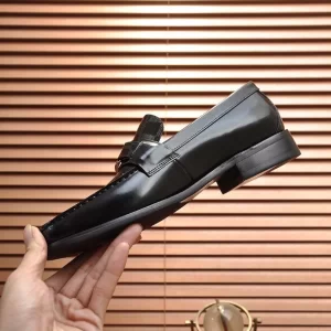 Louis Vuitton Loafer - LL22 (4)