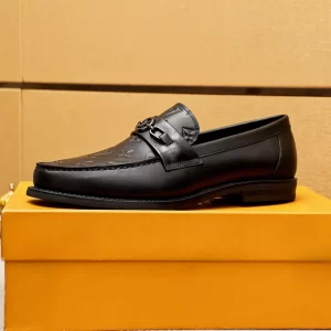 Louis Vuitton Major Loafer - LL09