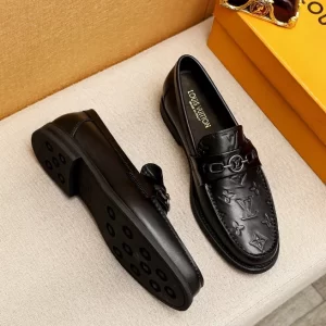 Louis Vuitton Major Loafer - LL09