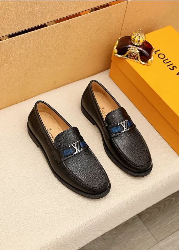 Louis Vuitton Major Loafer - LL28