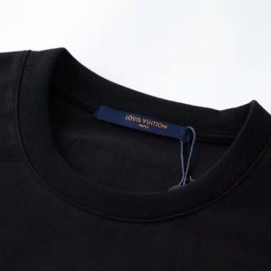 Louis Vuitton T-shirt - LT39