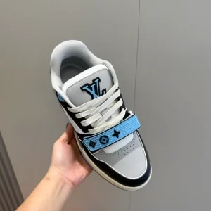 Louis Vuitton Trainer Sneaker In Blue - LS103