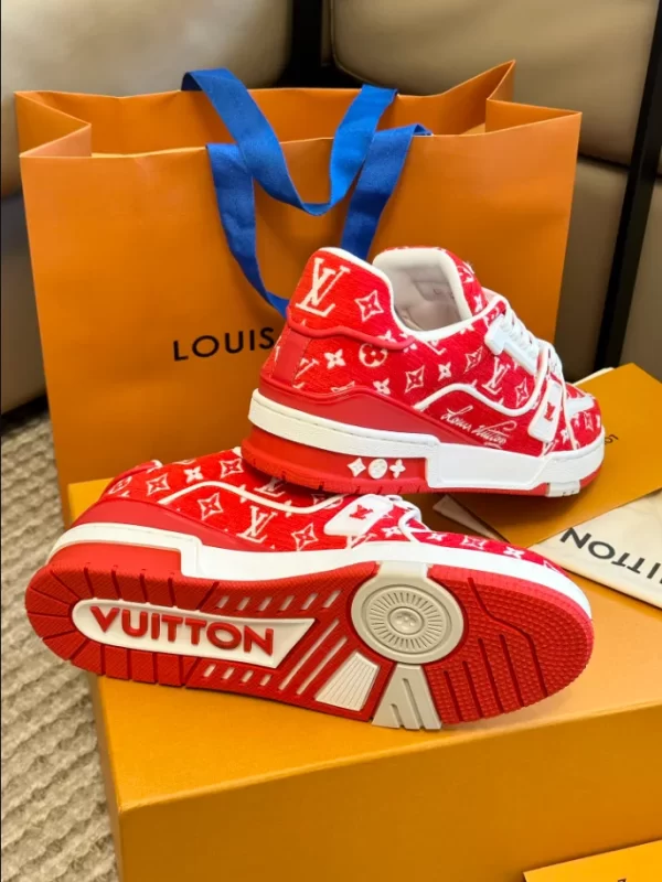 Louis Vuitton Trainer Sneaker in Red - LS115