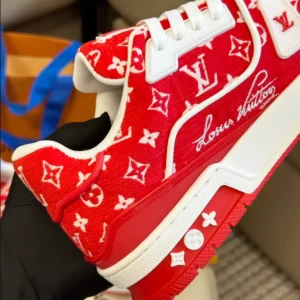 Louis Vuitton Trainer Sneaker in Red - LS115