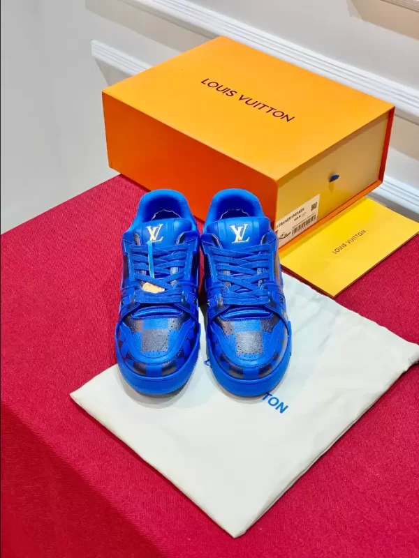 Louis Vuitton Trainer Sneakers In Blue - LS101