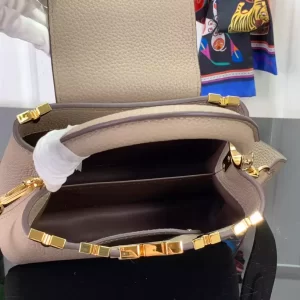 Louis Vuitton Capucines Mini Handbag - LH39