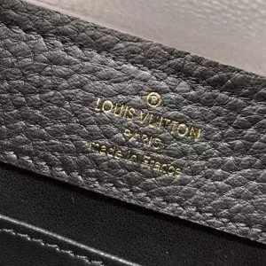 Louis Vuitton Capucines Mini Handbag - LH40