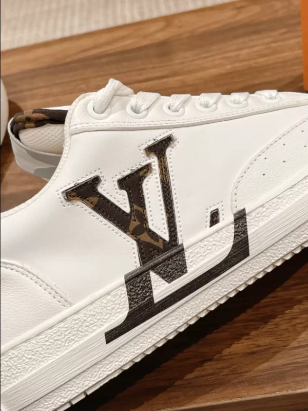 Louis Vuitton Charlie Sneaker - LS142