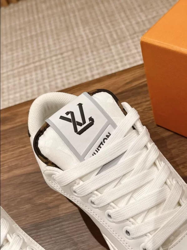 Louis Vuitton Charlie Sneaker - LS142