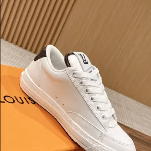 Louis Vuitton Charlie Sneaker - LS142