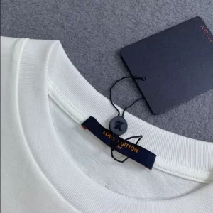 Louis Vuitton Embossed LV Cotton T-Shirt - LT47