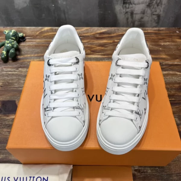 Louis Vuitton Time Out Sneaker - LS135