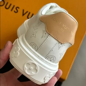 Louis Vuitton Time Out Sneaker - LS148