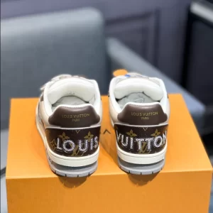 Louis Vuitton Trainer Sneaker In Moka Brown- LS121