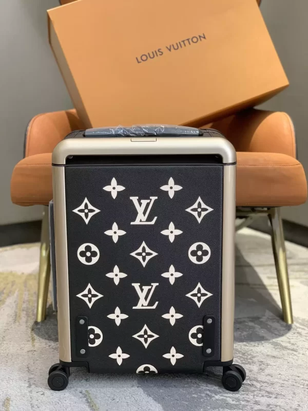 Louis Vuitton Horizon 55 - LD11