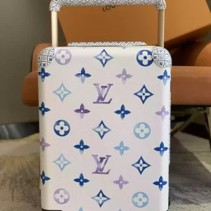 Louis Vuitton Horizon 55 Suitcase - LD08