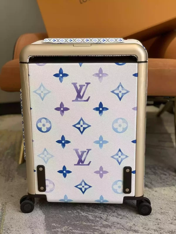 Louis Vuitton Horizon 55 Suitcase - LD08