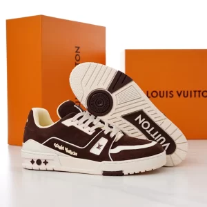 Louis Vuitton Trainer Sneaker - LS153