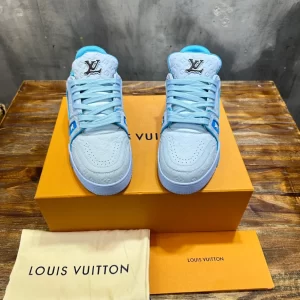 Louis Vuitton Trainer Sneaker - LS154