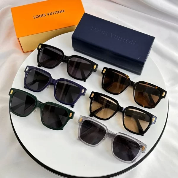 Louis Vuitton Confidence Square Sunglasses