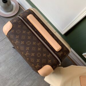 Louis Vuitton Horizon 55 - LD14