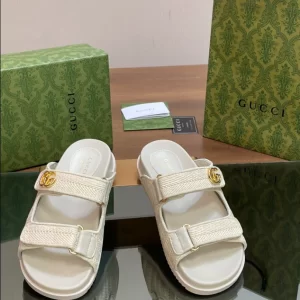 Gucci Sandal with Buckles - SG16