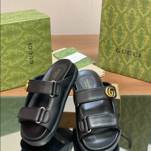 Gucci Sandal with Buckles - SG18