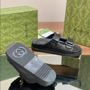 Gucci Sandal with Buckles - SG18