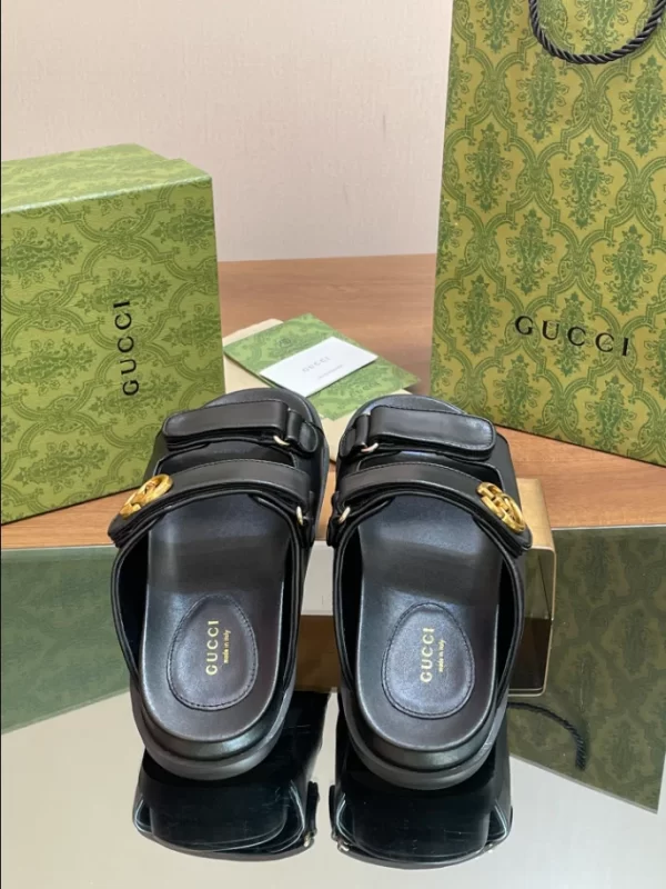 Gucci Sandal with Buckles - SG18