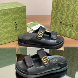 Gucci Sandal with Buckles - SG18