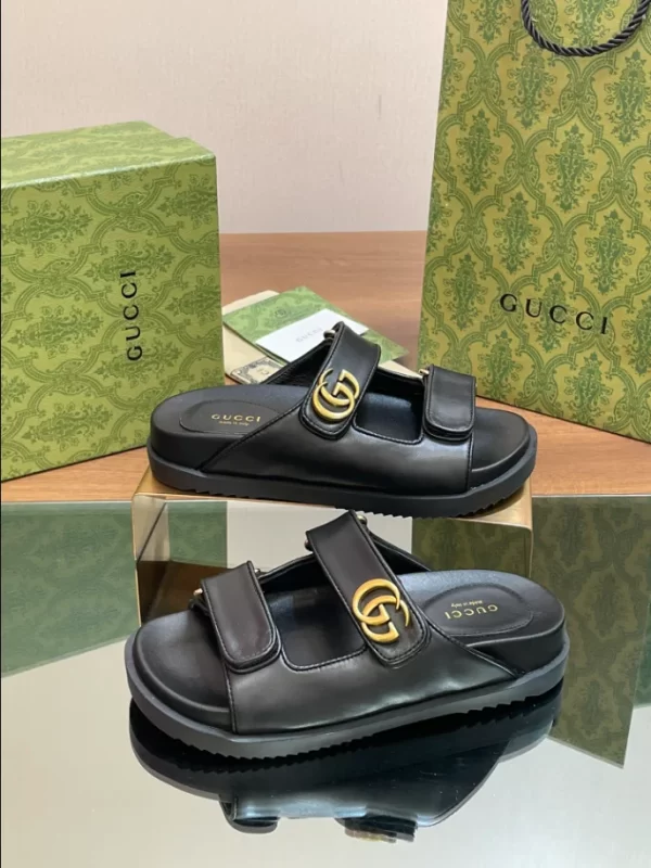 Gucci Sandal with Buckles - SG18