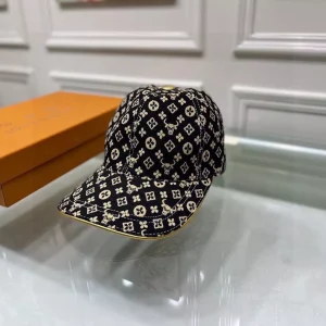 Louis Vuitton Cap - LCH40