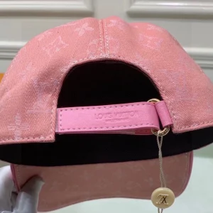 Louis Vuitton Cap - LCH42