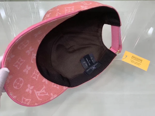 Louis Vuitton Cap - LCH42