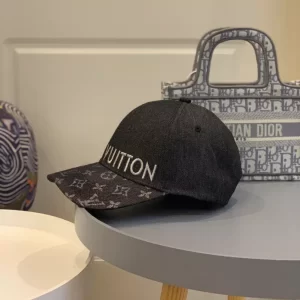 Louis Vuitton Cap - LCH41